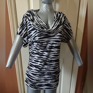 Isabella Rodriguez Black And White Size Small Blouse Shirt Top